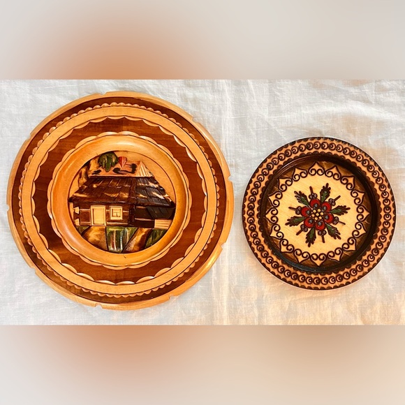Rare Vintage Polish Folk Art Wall Plates Set - 3D Relief & Pyrography